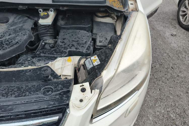 Used Ford Kuga 2013 2.0L GTDi Four-Wheel Drive Premium Model Engine Bay Left