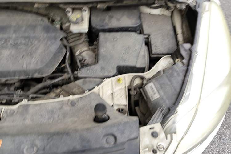 Used Ford Kuga 2013 1.6L GTDi 4x4 Elite Model Engine Bay Left