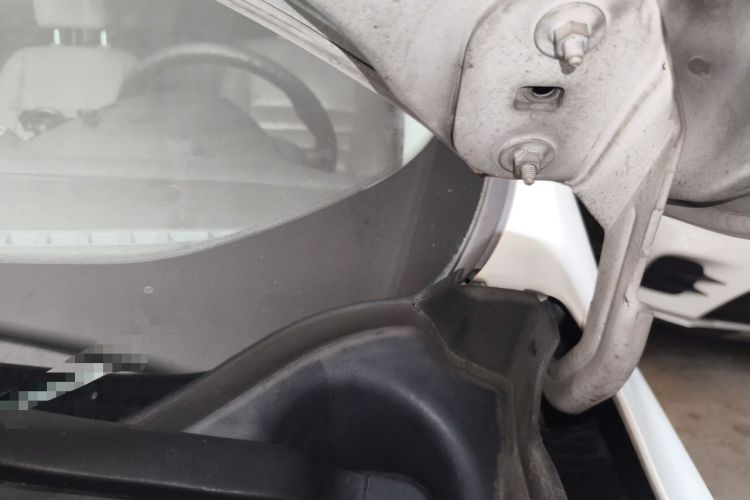Used Ford Kuga 2013 1.6L GTDi 4x4 Elite Model Engine Bay Left