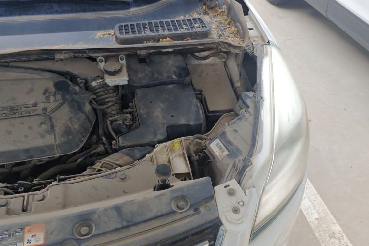 Used Ford Kuga 2013 1.6L GTDi 4x4 Elite Model Engine Bay Left