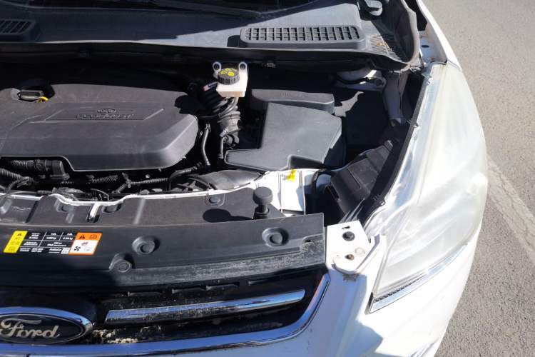 Used Ford Kuga 2013 1.6L GTDi 4x4 Elite Model Engine Bay Left