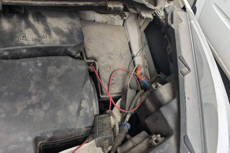 Used Ford Kuga 2013 1.6L GTDi Two-Wheel-Drive Comfort Model Engine Bay Left