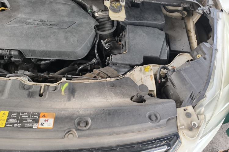 Used Ford Kuga 2013 1.6L GTDi Two-Wheel-Drive Comfort Model Engine Bay Left