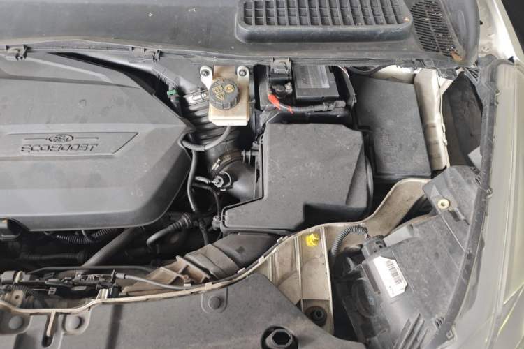 Used Ford Kuga 2013 1.6L GTDi 4x4 Elite Model Engine Bay Left