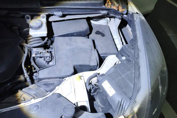 Used Ford Kuga 2013 1.6L GTDi 4x4 Elite Model Engine Bay Left