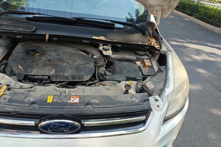 Used Ford Kuga 2013 1.6L GTDi 4x4 Elite Model Engine Bay Left