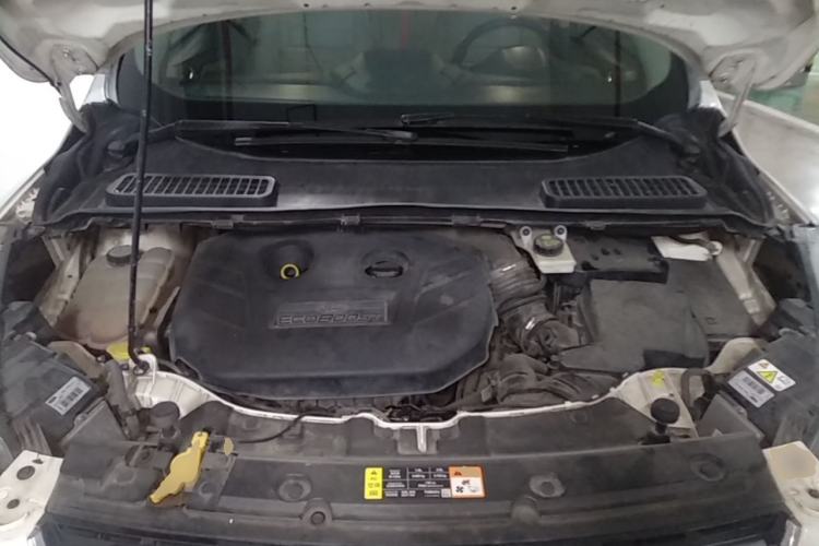 Used Ford Kuga 2013 2.0L GTDi Four-Wheel Drive Premium Model Engine Bay