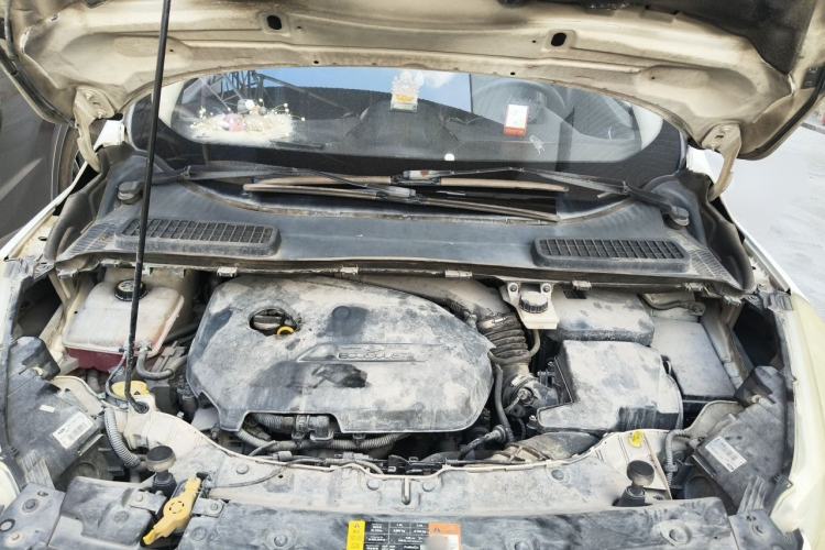 Used Ford Kuga 2013 1.6L GTDi Two-Wheel-Drive Trend Model Engine Bay