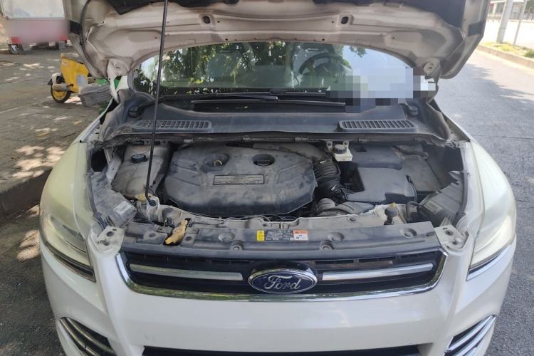 Used Ford Kuga 2013 2.0L GTDi Four-Wheel-Drive Elite Model Engine Bay