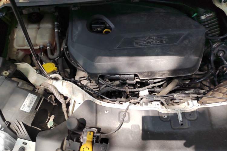 Used Ford Kuga 2013 1.6L GTDi 4x4 Elite Model Engine Bay Right