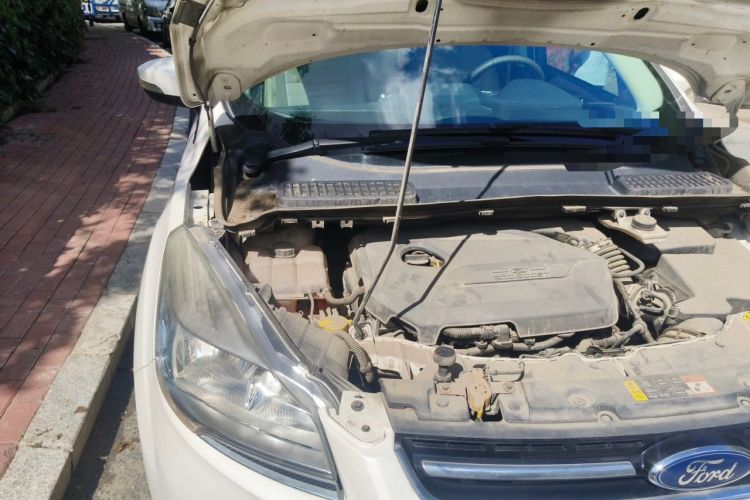 Used Ford Kuga 2013 1.6L GTDi 4x4 Elite Model Engine Bay Right
