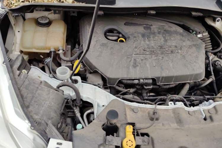 Used Ford Kuga 2013 1.6L GTDi 4x4 Elite Model Engine Bay Right