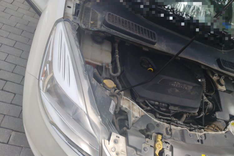 Used Ford Kuga 2013 1.6L GTDi 4x4 Elite Model Engine Bay Right