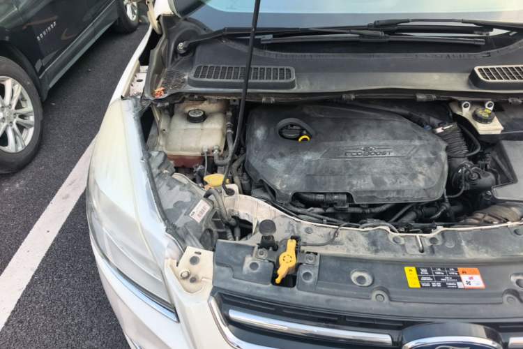 Used Ford Kuga 2013 1.6L GTDi 4x4 Elite Model Engine Bay Right