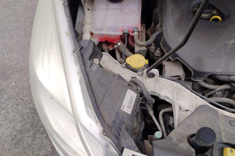 Used Ford Kuga 2013 1.6L GTDi 4x4 Elite Model Engine Bay Right