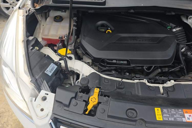 Used Ford Kuga 2013 1.6L GTDi 4x4 Elite Model Engine Bay Right