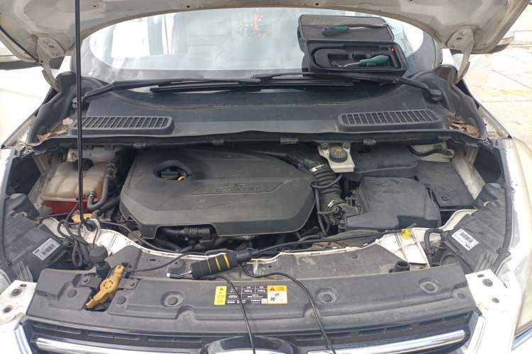 Used Ford Kuga 2013 1.6L GTDi 4x4 Elite Model Engine Bay