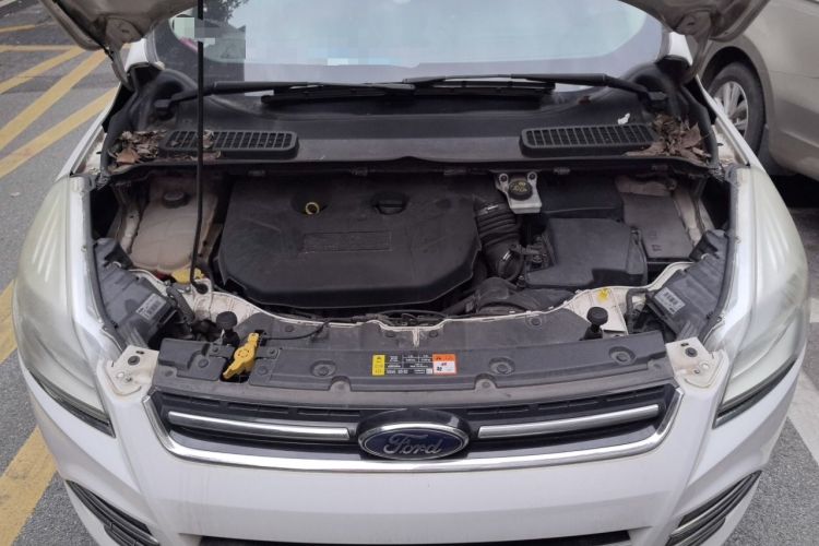 Used Ford Kuga 2013 2.0L GTDi Four-Wheel-Drive Elite Model Engine Bay