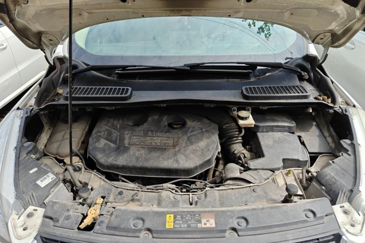 Used Ford Kuga 2013 2.0L GTDi Four-Wheel Drive Premium Model Engine Bay