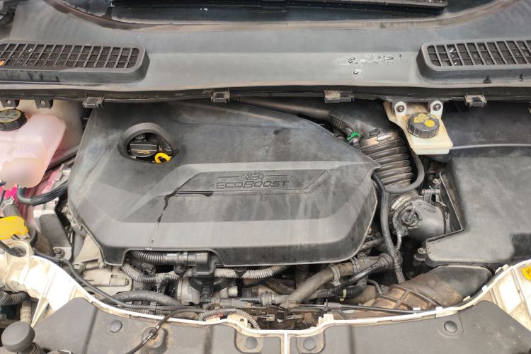 Used Ford Kuga 2013 1.6L GTDi Two-Wheel-Drive Trend Model Engine Bay