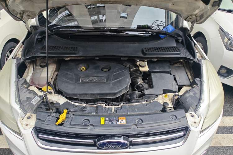 Used Ford Kuga 2013 2.0L GTDi Four-Wheel-Drive Elite Model Engine Bay