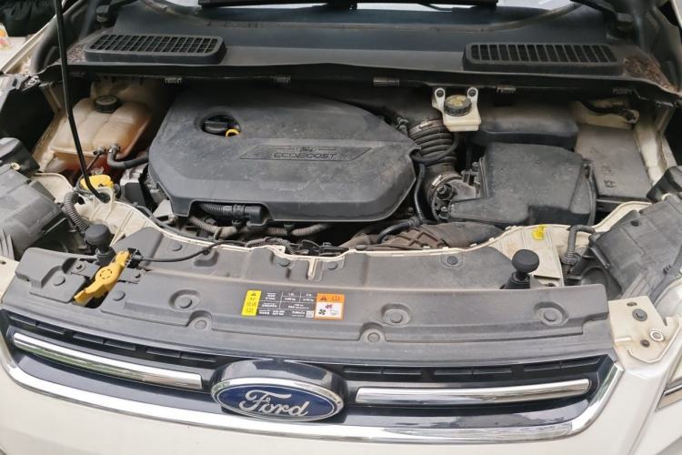 Used Ford Kuga 2013 1.6L GTDi Two-Wheel-Drive Trend Model Engine Bay