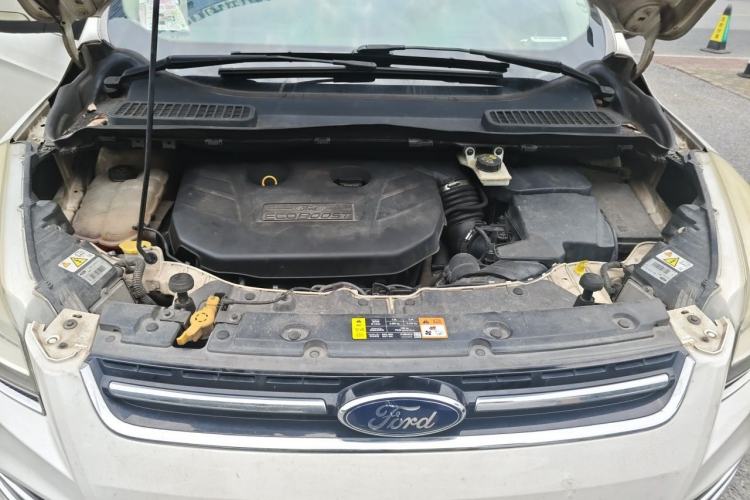 Used Ford Kuga 2013 2.0L GTDi Four-Wheel Drive Premium Model Engine Bay