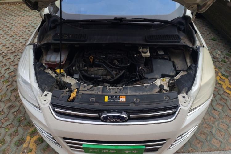 Used Ford Kuga 2013 1.6L GTDi Two-Wheel-Drive Trend Model Engine Bay