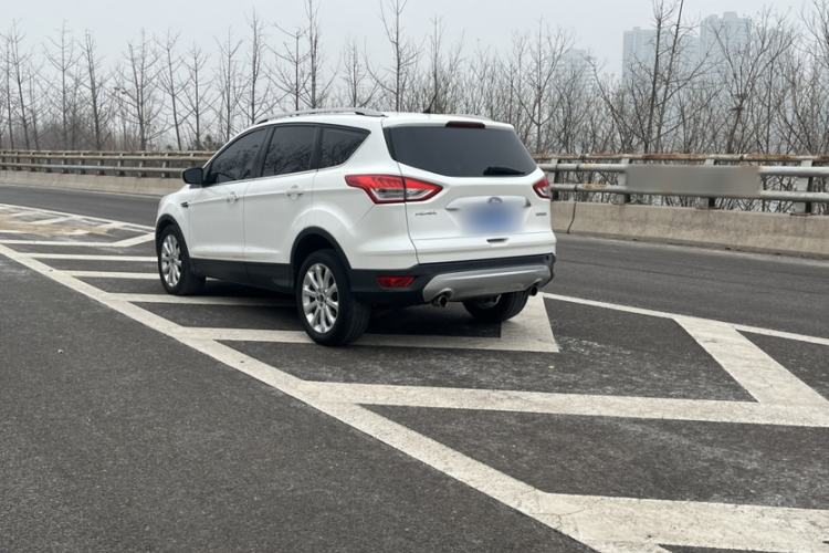 Used Ford Kuga 2013 1.6L GTDi Two-Wheel-Drive Trend Model Exterior 2