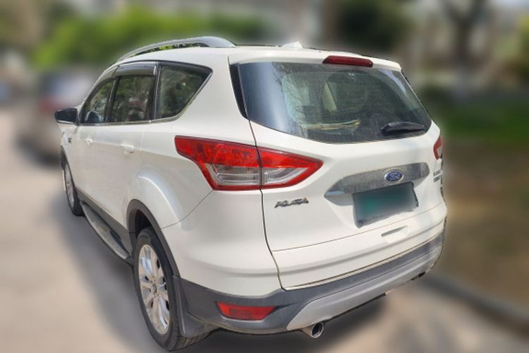 Used Ford Kuga 2013 1.6L GTDi Two-Wheel-Drive Comfort Model Exterior 3