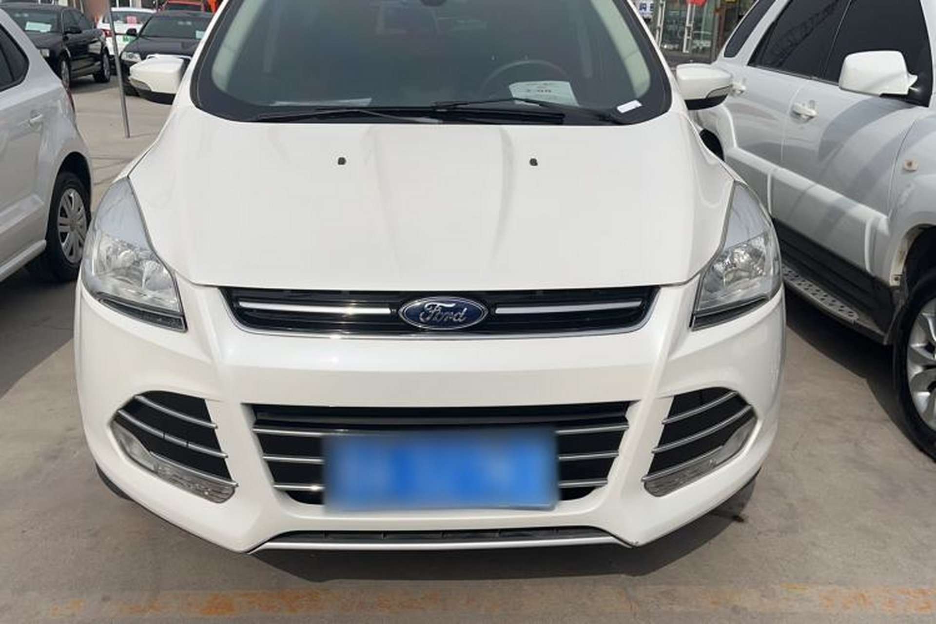 Used Ford Kuga 2013 1.6L GTDi Two-Wheel-Drive Trend Model Exterior 4