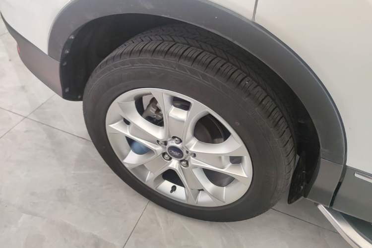 Used Ford Kuga 2013 2.0L GTDi Four-Wheel-Drive Sport Model Exterior 5