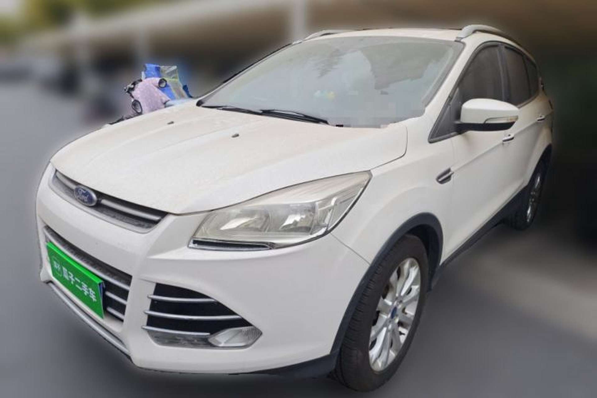 Used Ford Kuga 2013 2.0L GTDi Four-Wheel-Drive Elite Model Front Left 45 Deg