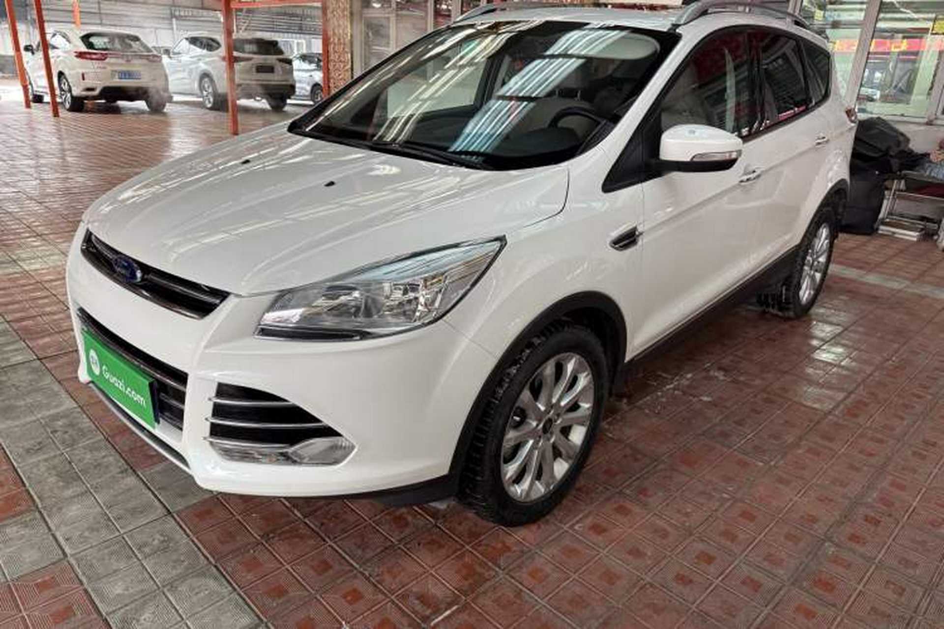 Used Ford Kuga 2013 2.0L GTDi Four-Wheel-Drive Elite Model Front Left 45 Deg