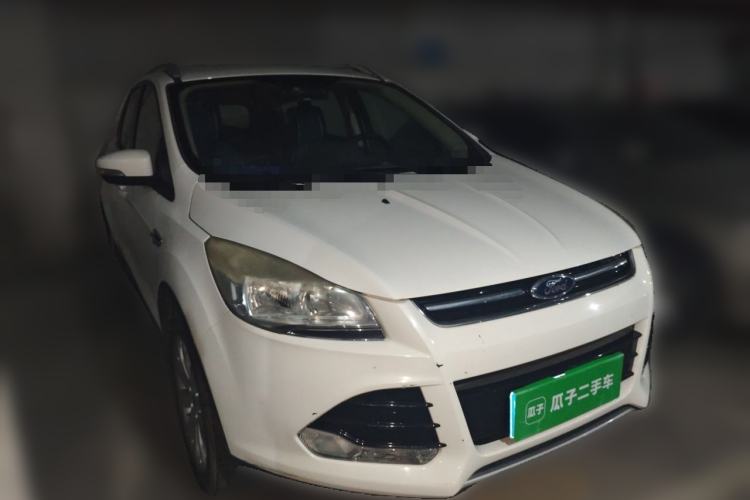 Used Ford Kuga 2013 1.6L GTDi Two-Wheel-Drive Comfort Model Front Right 45 Deg