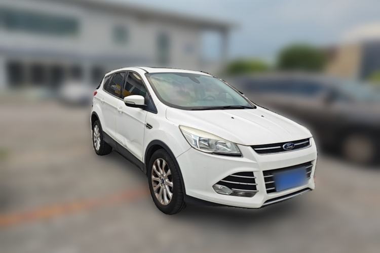 Used Ford Kuga 2013 1.6L GTDi Two-Wheel-Drive Comfort Model Front Right 45 Deg