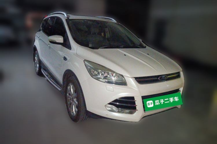 Used Ford Kuga 2013 2.0L GTDi Four-Wheel Drive Premium Model Front Right 45 Deg
