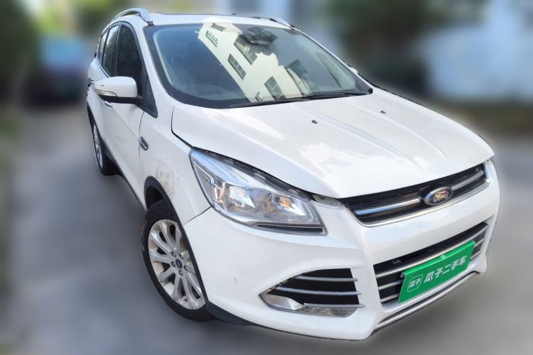 Used Ford Kuga 2013 1.6L GTDi 4x4 Elite Model Front Right 45 Deg