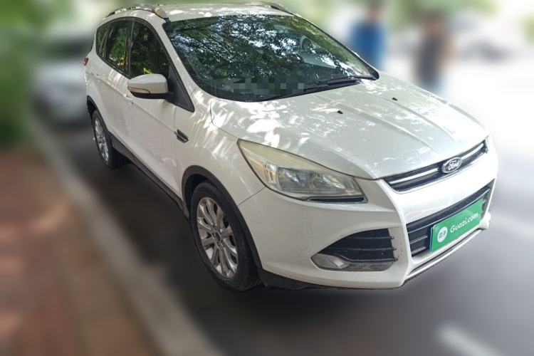 Used Ford Kuga 2013 1.6L GTDi Two-Wheel-Drive Comfort Model Front Right 45 Deg