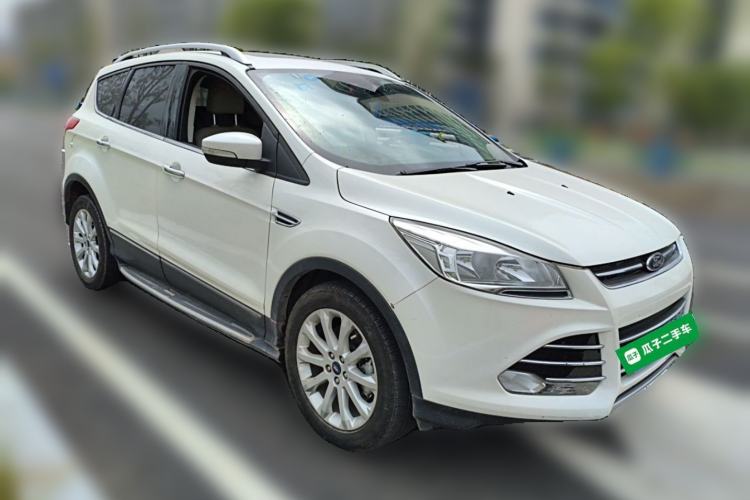 Used Ford Kuga 2013 1.6L GTDi 4x4 Elite Model Front Right 45 Deg