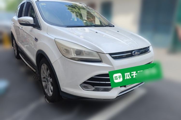 Used Ford Kuga 2013 1.6L GTDi 4x4 Elite Model Front Right 45 Deg