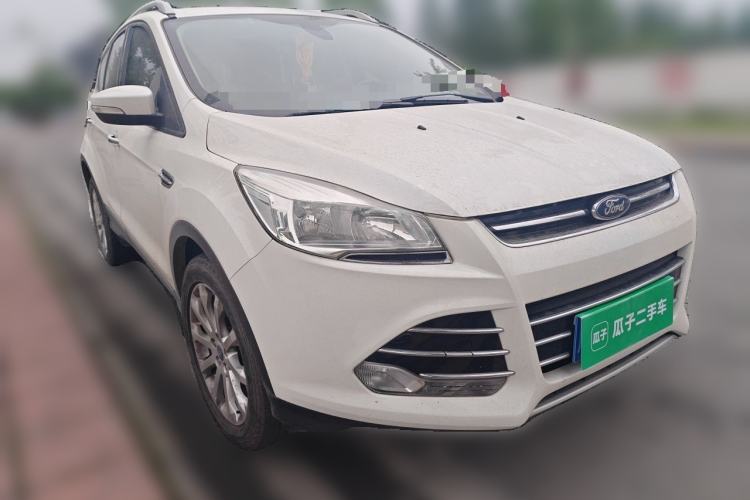 Used Ford Kuga 2013 1.6L GTDi 4x4 Elite Model Front Right 45 Deg