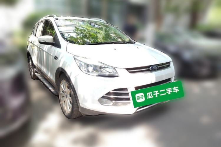 Used Ford Kuga 2013 1.6L GTDi 4x4 Elite Model Front Right 45 Deg
