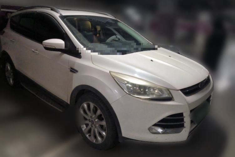 Used Ford Kuga 2013 2.0L GTDi Four-Wheel-Drive Sport Model Front Right 45 Deg