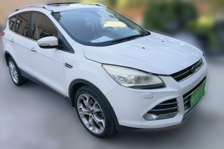 Used Ford Kuga 2013 2.0L GTDi Four-Wheel-Drive Sport Model Front Right 45 Deg