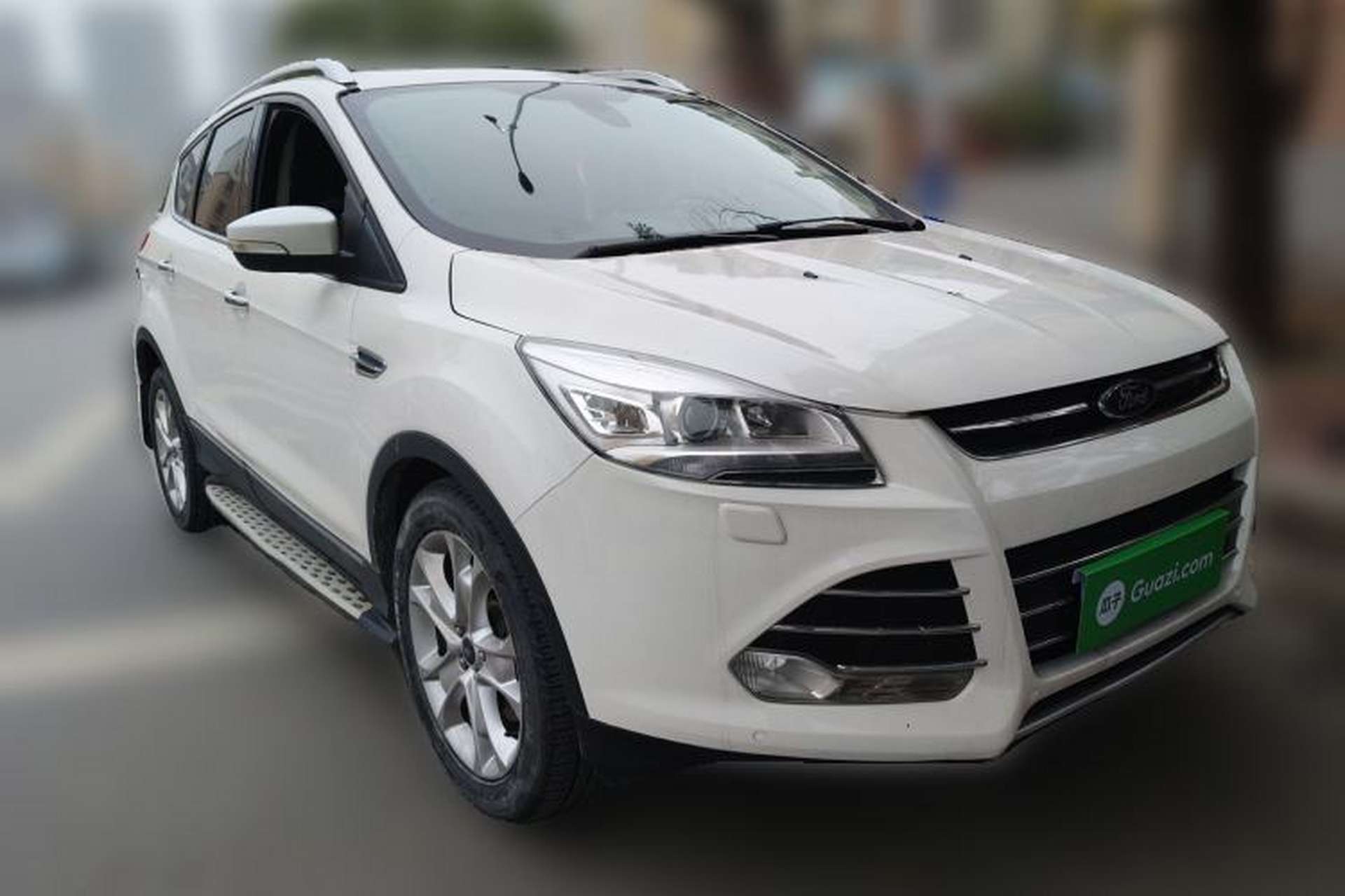Used Ford Kuga 2013 2.0L GTDi Four-Wheel-Drive Sport Model Front Right 45 Deg
