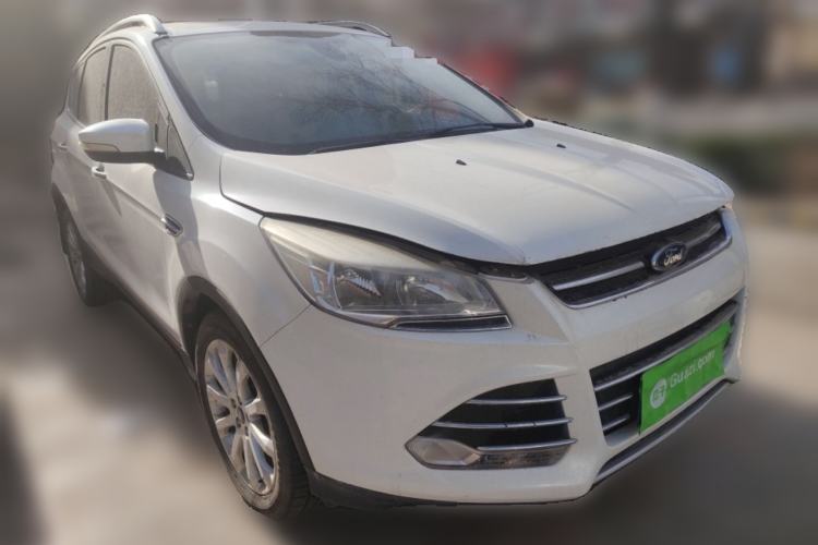 Used Ford Kuga 2013 2.0L GTDi Four-Wheel-Drive Elite Model Front Right 45 Deg