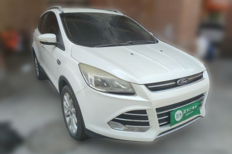 Used Ford Kuga 2013 1.6L GTDi 4x4 Elite Model Front Right 45 Deg