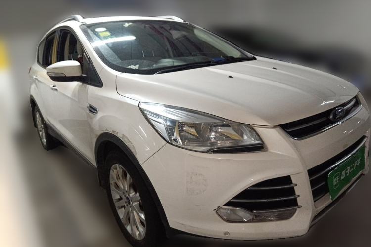 Used Ford Kuga 2013 1.6L GTDi 4x4 Elite Model Front Right 45 Deg