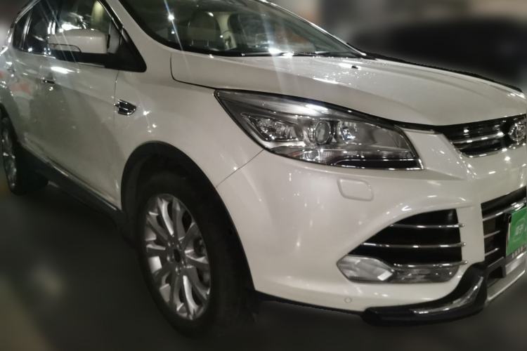 Used Ford Kuga 2013 2.0L GTDi Four-Wheel Drive Premium Model Front Right 45 Deg